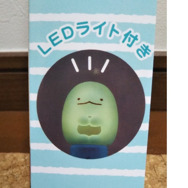 値下げ中！すみっコぐらし LEDライト付き 折りたたみハンディ扇風機 エンタメ/ホビーのおもちゃ/ぬいぐるみ(キャラクターグッズ)の商品写真