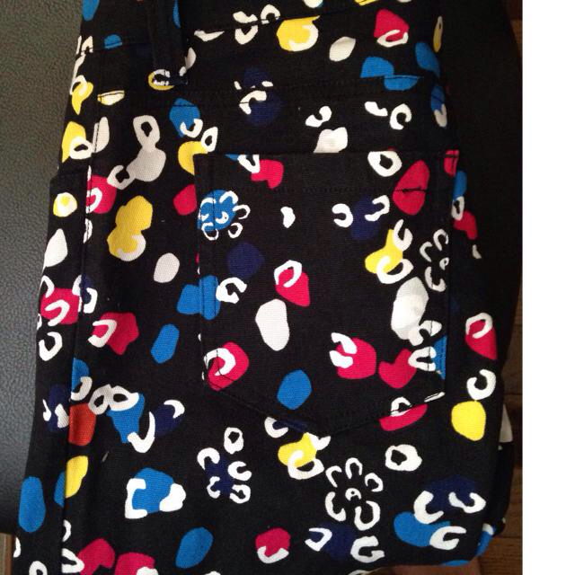 店舗の在庫 美品 FENDI レオパパンツ mail.zarinac-promet.hr