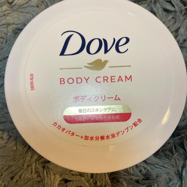 Dove ダブ　ボディクリーム コスメ/美容のボディケア(ボディクリーム)の商品写真