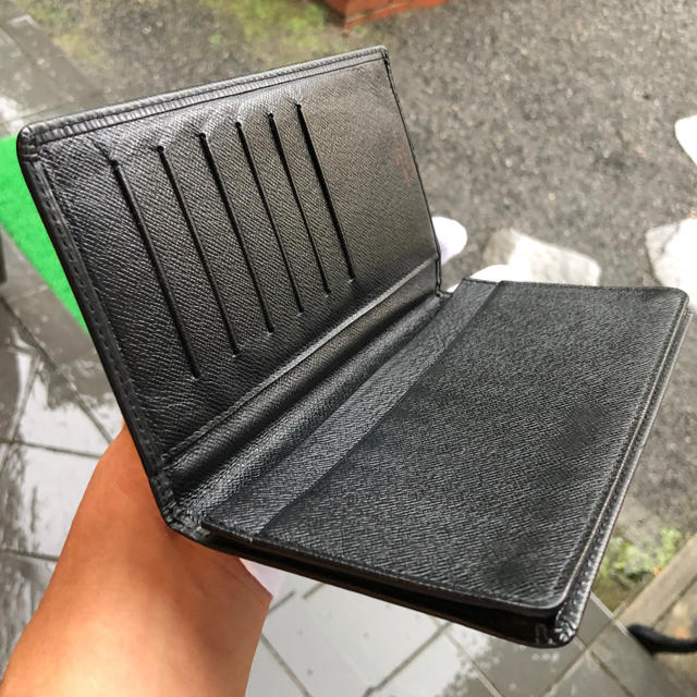 LOUIS VUITTON - LOUIS VUITTON 黒エピ ポルトカルトクレディ円 札入