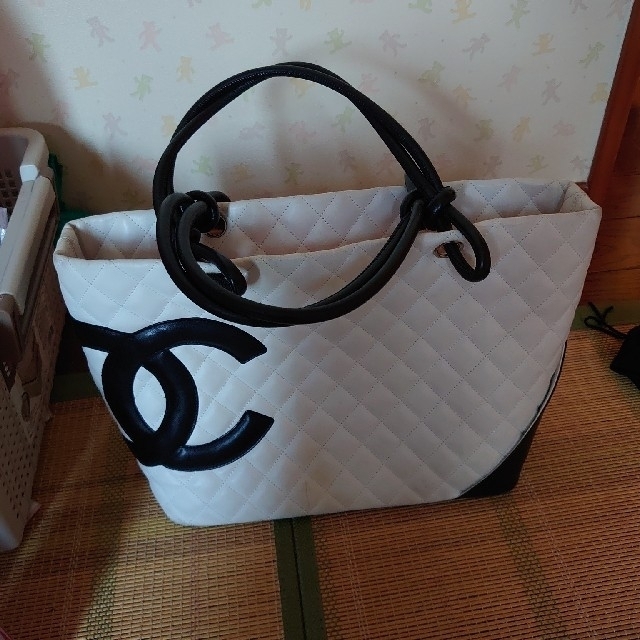 ✨????CHANEL????✨　カンボンライン　白