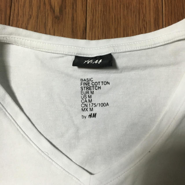 H&M(エイチアンドエム)のh&m Tシャツ 白 メンズのトップス(Tシャツ/カットソー(半袖/袖なし))の商品写真
