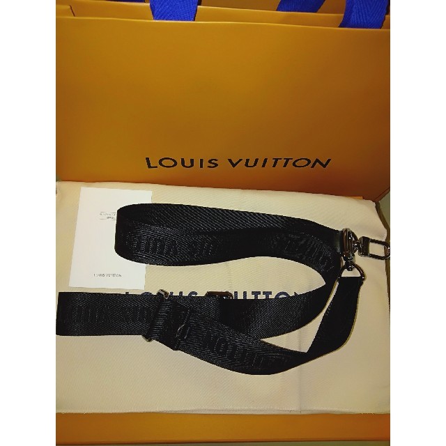 LOUIS VUITTON(ルイヴィトン)のルイヴィトン　M69443トリオ・メッセンジャー メンズのバッグ(メッセンジャーバッグ)の商品写真