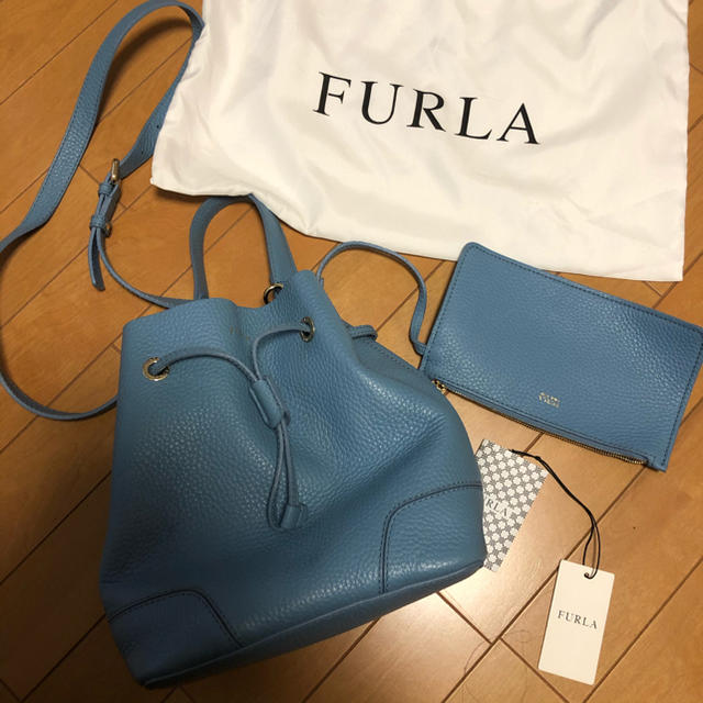 Furla(フルラ)のフルラ ショルダーバッグ レディース FURLA  水色 レディースのバッグ(ショルダーバッグ)の商品写真