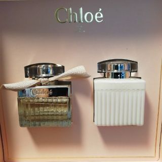 クロエ(Chloe)のクロエ オードパルファム ギフトセット　香水　Chloe(香水(女性用))