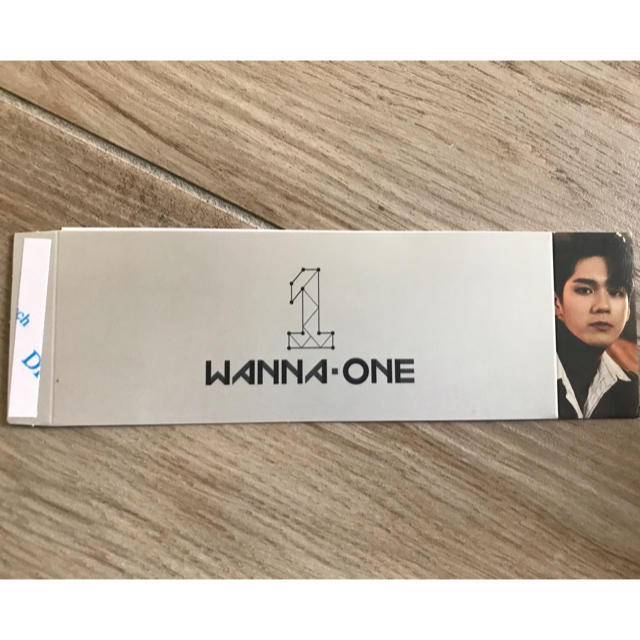 Wanna One オンソンウ　スリーブ エンタメ/ホビーのタレントグッズ(アイドルグッズ)の商品写真