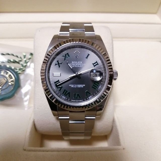 ROLEX(ロレックス)の【美品】ロレックス デイトジャスト グレー文字盤 126334   メンズの時計(腕時計(アナログ))の商品写真