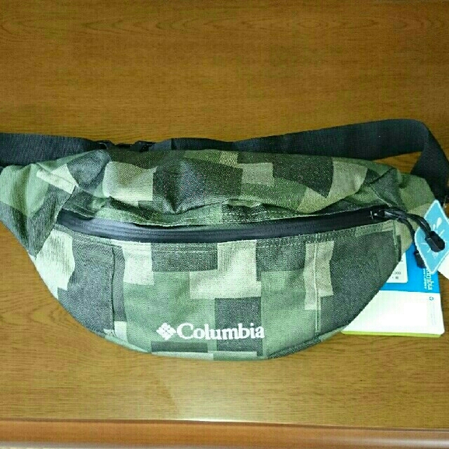Columbia(コロンビア)の[新品未使用]コロンビア プライスストリームヒップバッグ グリーン メンズのバッグ(ボディーバッグ)の商品写真