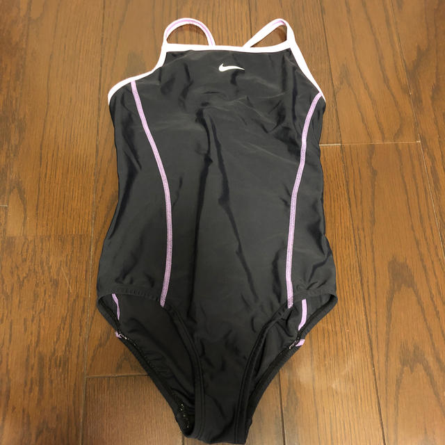 NIKE(ナイキ)のNIKE ジュニア  ガール水着　150  キッズ/ベビー/マタニティのキッズ服女の子用(90cm~)(水着)の商品写真