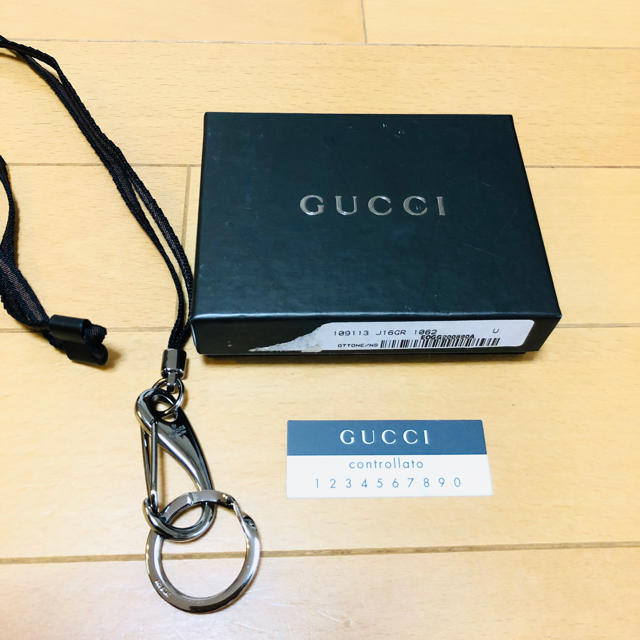 Gucci(グッチ)のGUCCI グッチ　ネックストラップ　新品 メンズのファッション小物(その他)の商品写真