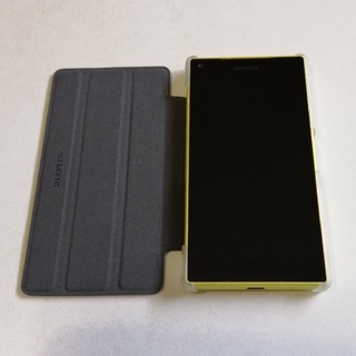 エクスペリア(Xperia)のXperia Z5 Compact Yellow 32 GB シムフリー(スマートフォン本体)