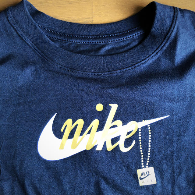 NIKE(ナイキ)のNIKE レディースTシャツ レディースのトップス(Tシャツ(半袖/袖なし))の商品写真