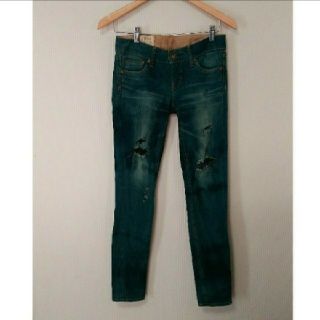 スライ(SLY)の【美品】SLY JEANS ダメージ加工 穴空きスリルパンツ サイズ25(デニム/ジーンズ)