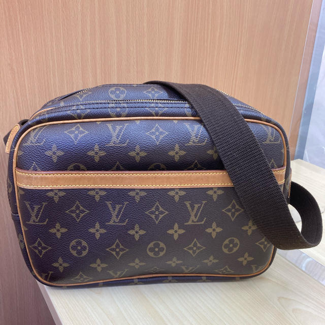 LOUIS VUITTON(ルイヴィトン)のルイヴィトン   リポーター　ショルダー レディースのバッグ(ショルダーバッグ)の商品写真