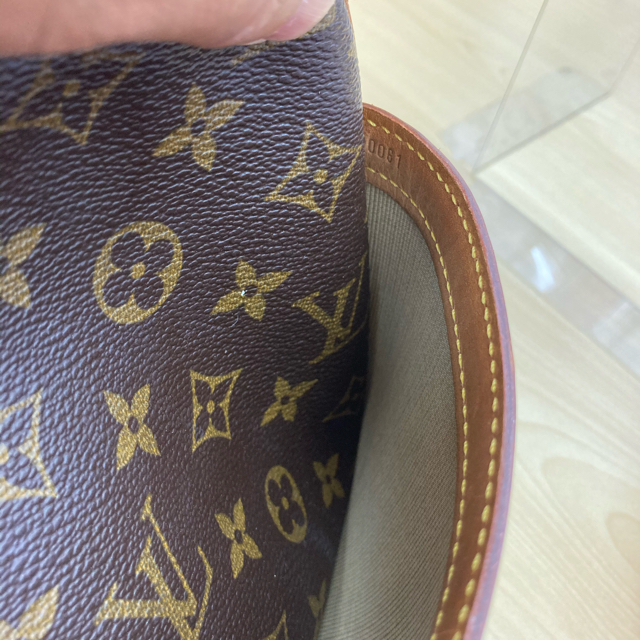 LOUIS VUITTON(ルイヴィトン)のルイヴィトン   リポーター　ショルダー レディースのバッグ(ショルダーバッグ)の商品写真