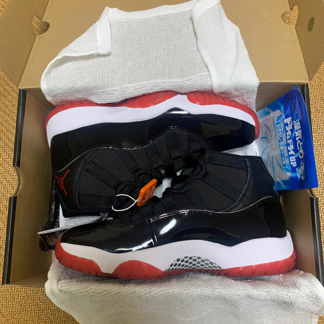 NIKE(ナイキ)のNIKE AIR JORDAN 11 RETRO BRED 新品 26.5 メンズの靴/シューズ(スニーカー)の商品写真