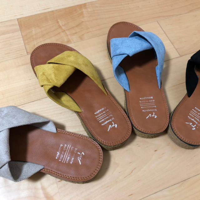 【水色】24.5㎝ペタンコサンダル カジュアルで可愛いリボン付き! レディースの靴/シューズ(サンダル)の商品写真