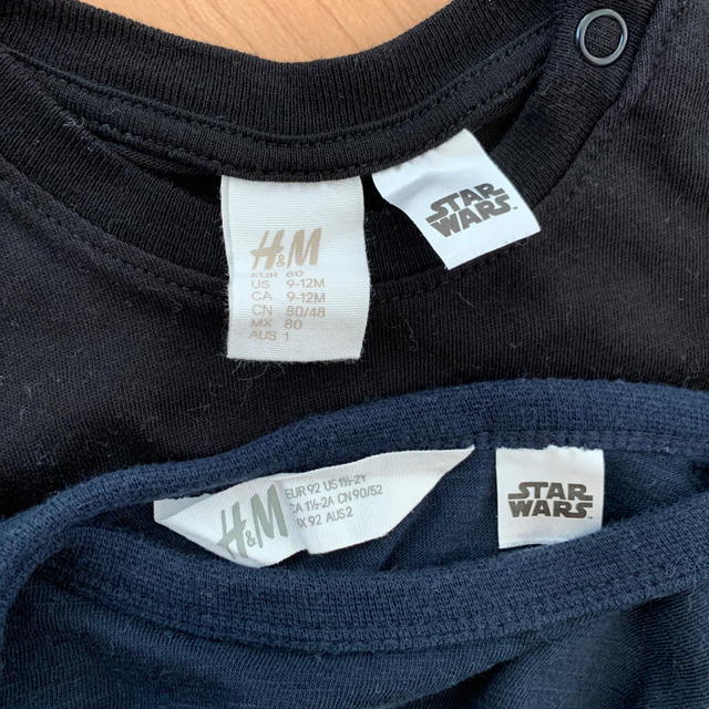 H&M(エイチアンドエム)のH&M STAR WARS Tシャツ キッズ/ベビー/マタニティのベビー服(~85cm)(Ｔシャツ)の商品写真