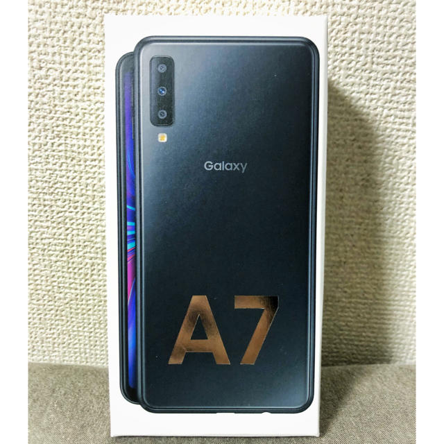 SAMSUNG(サムスン)の【新品未開封】Galaxy A7 ブラック SIMフリー 一括購入 スマホ/家電/カメラのスマートフォン/携帯電話(スマートフォン本体)の商品写真