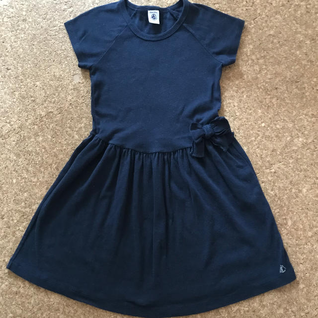 PETIT BATEAU(プチバトー)のＫＫＭ様専用です♡プチバトー  ワンピース 128 ♡ キッズ/ベビー/マタニティのキッズ服女の子用(90cm~)(ワンピース)の商品写真