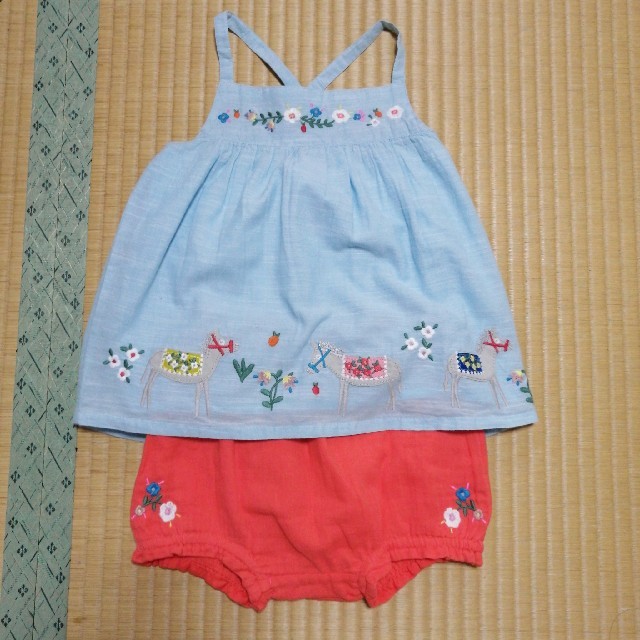 Boden(ボーデン)のBoden お馬さん プレイセット 98 キッズ/ベビー/マタニティのキッズ服女の子用(90cm~)(Tシャツ/カットソー)の商品写真