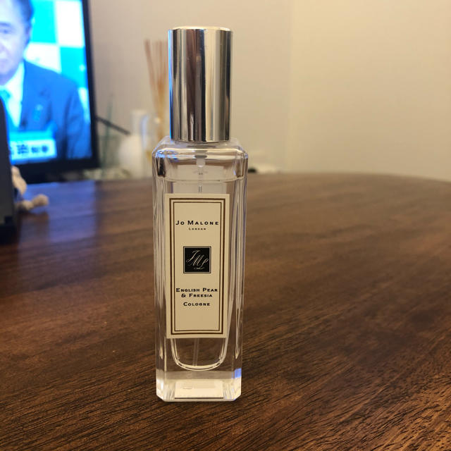 jo malone イングリッシュペアー&フリージア