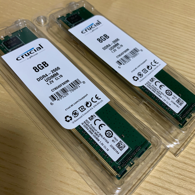 スマホ/家電/カメラデスクトップメモリー DDR4-2666 8GB*2 CT8G4DFS8266