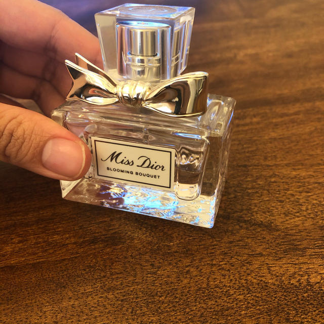 Dior(ディオール)のMiss Dior  ブルーミングブーケ　オードゥトワレ　30ml コスメ/美容の香水(香水(女性用))の商品写真