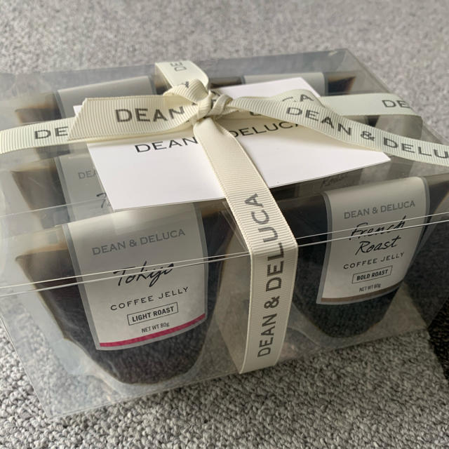 DEAN & DELUCA(ディーンアンドデルーカ)のDEAN&DELUCA  コヒーゼリー　アソート　6pcs 未開封　新品 食品/飲料/酒の食品(菓子/デザート)の商品写真