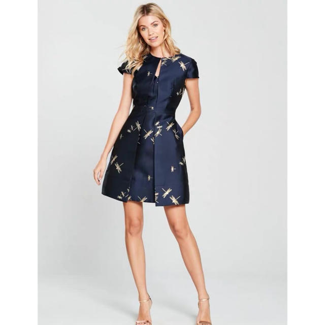 TED BAKER - ❤️ ☆【新作】Ted Baker ワンピース 新品 花柄の TED BAKER - ❤️ ☆【新作】Ted Baker ワンピース 新品 花柄の