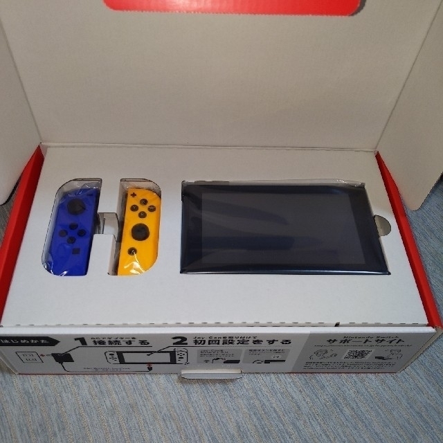 任天堂(ニンテンドウ)の任天堂　スイッチ本体　Nintendo Switch 新品 エンタメ/ホビーのゲームソフト/ゲーム機本体(家庭用ゲーム機本体)の商品写真