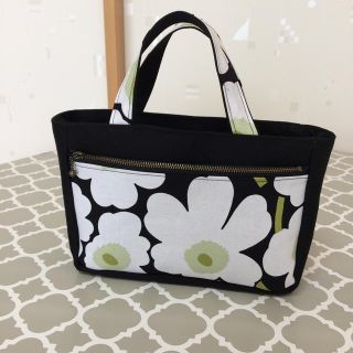 マリメッコ(marimekko)のmarimekko ミニウニッコ バッグinバッグ ＊ハンドメイド＊(バッグ)