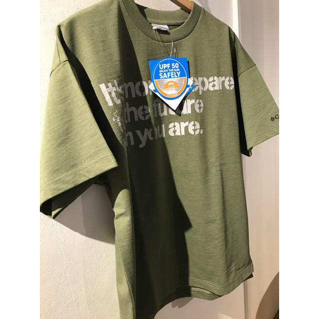 Columbia(コロンビア)の新品！コロンビアBig Yellow Meadow Short Sleeve T メンズのトップス(Tシャツ/カットソー(半袖/袖なし))の商品写真