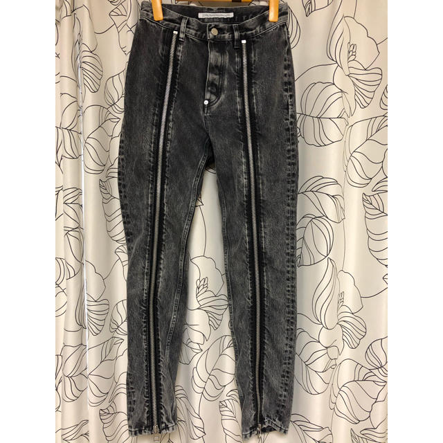 JOHN LAWRENCE SULLIVAN(ジョンローレンスサリバン)のW WASHED DENIM ZIPPED PANTS レディースのパンツ(デニム/ジーンズ)の商品写真