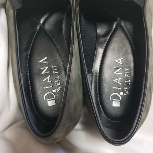 DIANA(ダイアナ)のDIANA　ダイアナタッセル付きスリッポン　未使用 レディースの靴/シューズ(スリッポン/モカシン)の商品写真