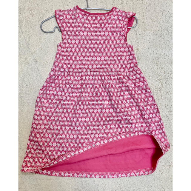 BeBe(ベベ)のbebe ワンピース 130 左右ポケットあり キッズ/ベビー/マタニティのキッズ服女の子用(90cm~)(ワンピース)の商品写真