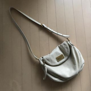 マークバイマークジェイコブス(MARC BY MARC JACOBS)のマークジェイコブス　ショルダーバッグ　オフホワイト(ショルダーバッグ)