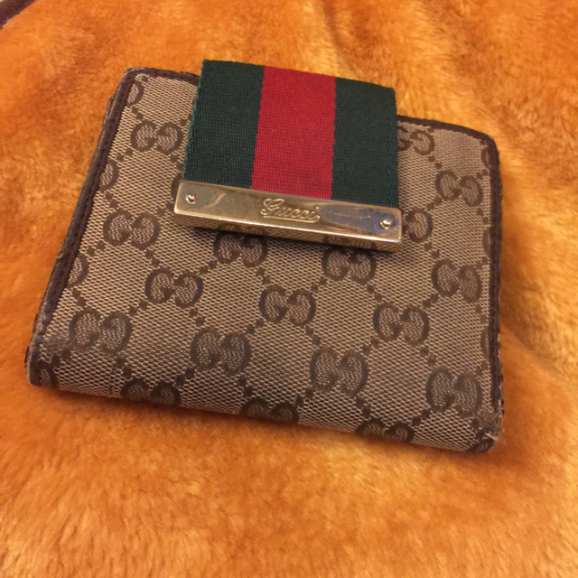 Gucci(グッチ)のGUCCI グッチ二つ折り財布値下げ レディースのファッション小物(財布)の商品写真