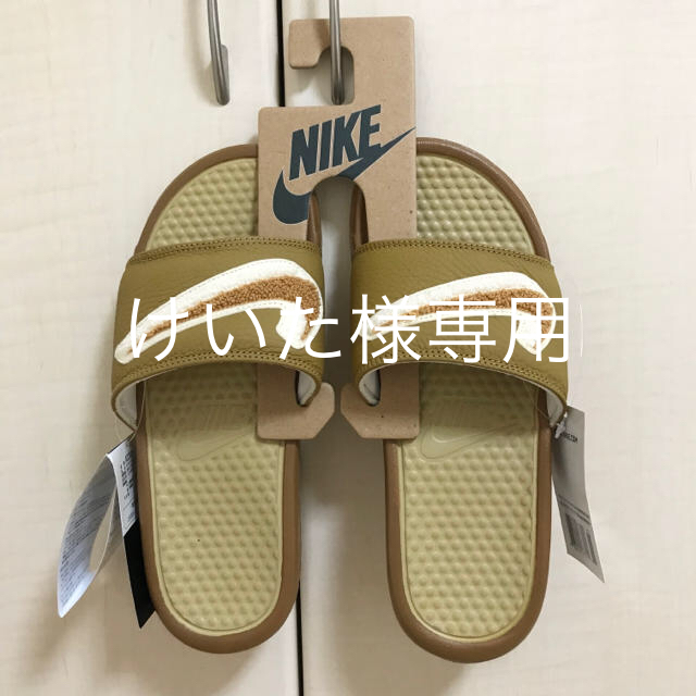 NIKE(ナイキ)の【けいた様専用】ナイキ　ベナッシ　サンダル  レディースの靴/シューズ(サンダル)の商品写真