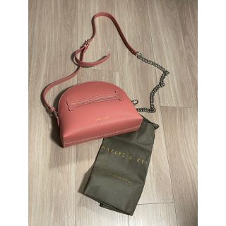 チャールズアンドキース(Charles and Keith)のメロンちゃん様専用　CHARLES & KIETH 新品未使用バッグ‼️お値下げ(ショルダーバッグ)