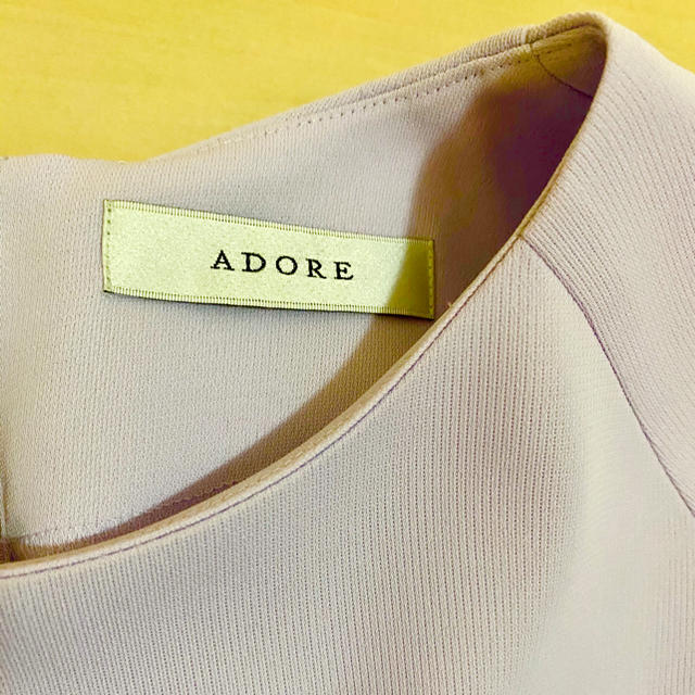 ADORE(アドーア)のアドーア　ブラウス レディースのトップス(シャツ/ブラウス(半袖/袖なし))の商品写真