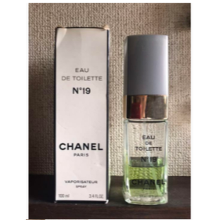 シャネル(CHANEL)のCHANEL シャネル 香水 №19(香水(女性用))