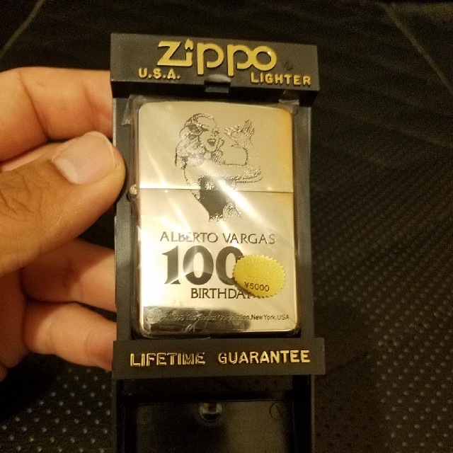 ZIPPO(ジッポー)の【激レア】Zippo ALBERTO VARGAS メンズのファッション小物(タバコグッズ)の商品写真