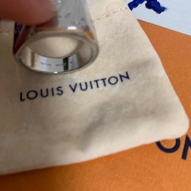 LOUIS VUITTON(ルイヴィトン)のルイヴィトン リング   売り切り希望 メンズのアクセサリー(リング(指輪))の商品写真