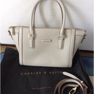 チャールズアンドキース(Charles and Keith)の美品 ☆春バッグ☆(ハンドバッグ)