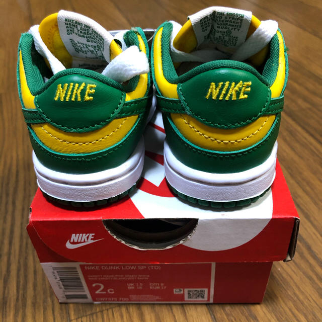 NIKE(ナイキ)の【新品】NIKE＊Dunk Low "Brazil" 8センチ キッズ/ベビー/マタニティのベビー靴/シューズ(~14cm)(スニーカー)の商品写真