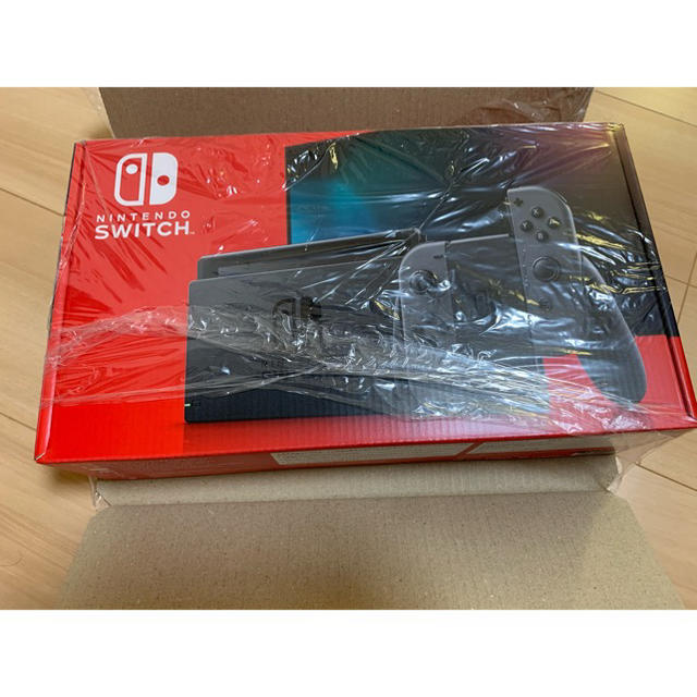 任天堂スイッチ　ニンテンドースイッチ　グレー