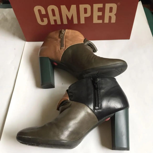 CAMPER(カンペール)のCAMPER カンペール ツインズ 36 23cm ブーティ ショートブーツ  レディースの靴/シューズ(ハイヒール/パンプス)の商品写真