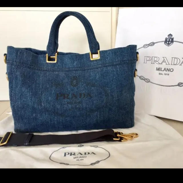 未使用に近い　PRADA ハンドバッグ　トートバッグ