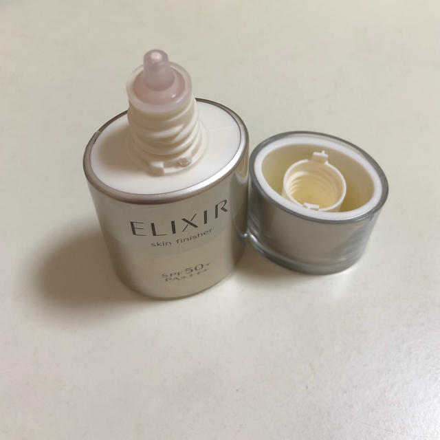 ELIXIR(エリクシール)のエリクシール　アドバンスドスキンフィニッシャー SPF50+ PA++++ コスメ/美容のベースメイク/化粧品(化粧下地)の商品写真